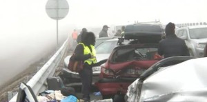 Poleiul, ceata si neadaptarea vitezei par a fi factorii cauzatori ai accidentului in lant intre Sebes si Cunta (digi24.ro)