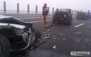 31 autovehicule tamponate si 4 raniti e bilantul accidentului de pe autostrada Sibiu-Orastie (ziarulunirea.ro)