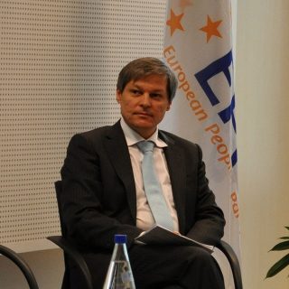 Dacian Ciolos Platforma Romania 100