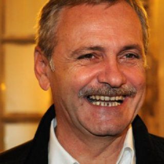 Liviu Dragnea dinti